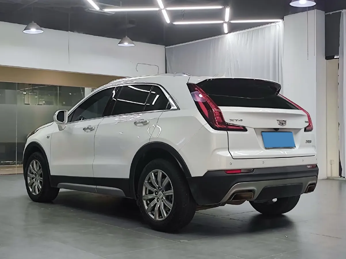 2020 Cadillac XT4 2.0T 241HP L4 9AT,autocango,china used car exporter,china ev exporter,chinese used car exporter,chinese used ev exporter
