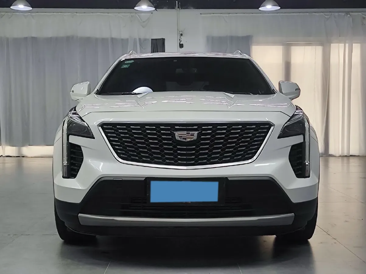 2020 Cadillac XT4 2.0T 241HP L4 9AT,autocango,china used car exporter,china ev exporter,chinese used car exporter,chinese used ev exporter