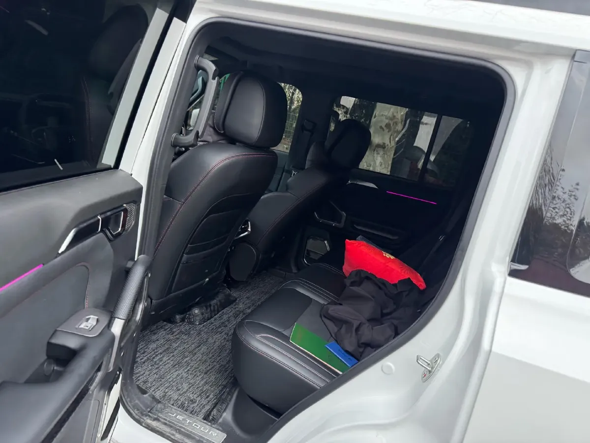 2025 Jetour Traveller 2.0T 254HP L4 7DCT,autocango,china used car exporter,china ev exporter,chinese used car exporter,chinese used ev exporter