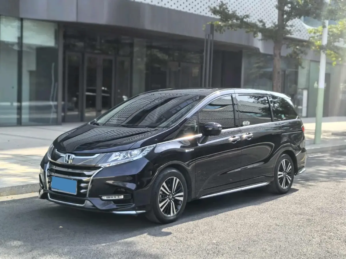 2019 Honda Odyssey 2.0L 146HP L4 E-CVT Hybrid