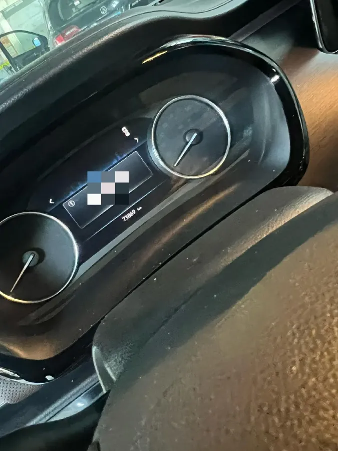 2022 Buick GL8 2.0T 237HP L4 9AT,autocango,china used car exporter,china ev exporter,chinese used car exporter,chinese used ev exporter