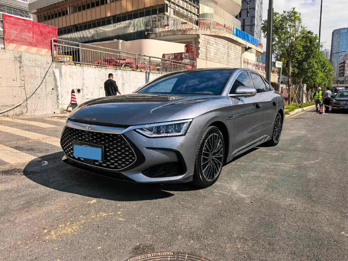 2022 Volkswagen Tiguan L 2.0T 186HP L4 7DCT 2022 Volkswagen Tiguan L 2.0T 186HP L4 7DCT