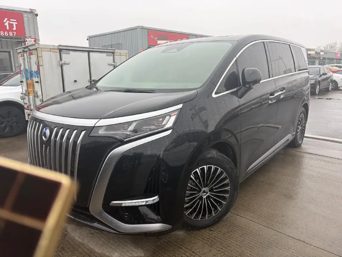 2022 HongQi HS7 3.0T 337HP V6 8AT