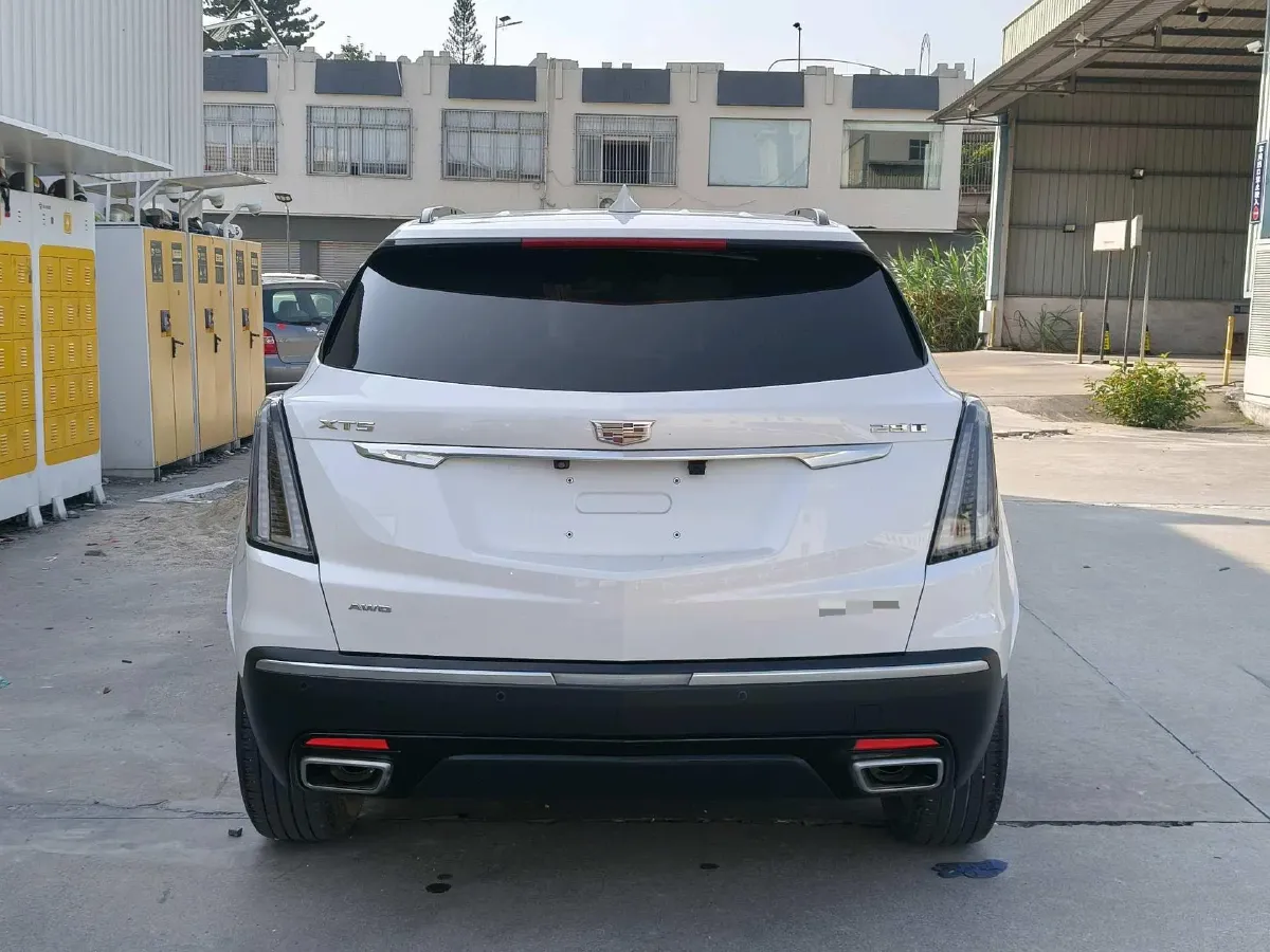 2022 Cadillac XT5 2.0T 237HP L4 9AT,autocango,china used car exporter,china ev exporter,chinese used car exporter,chinese used ev exporter