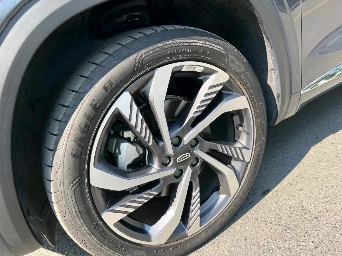 2025 Geely Monjaro 2.0T 238HP L4 8AT,autocango,china used car exporter,china ev exporter,chinese used car exporter,chinese used ev exporter