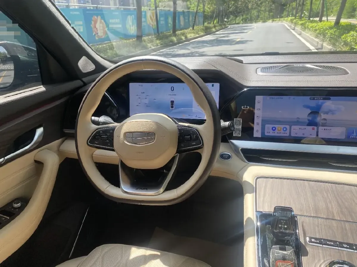 2025 Geely Monjaro 2.0T 238HP L4 8AT,autocango,china used car exporter,china ev exporter,chinese used car exporter,chinese used ev exporter