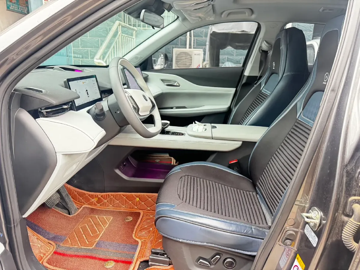 2025 ChangAn UNI-Z 1.5T 188HP L4 7DCT,autocango,china used car exporter,china ev exporter,chinese used car exporter,chinese used ev exporter