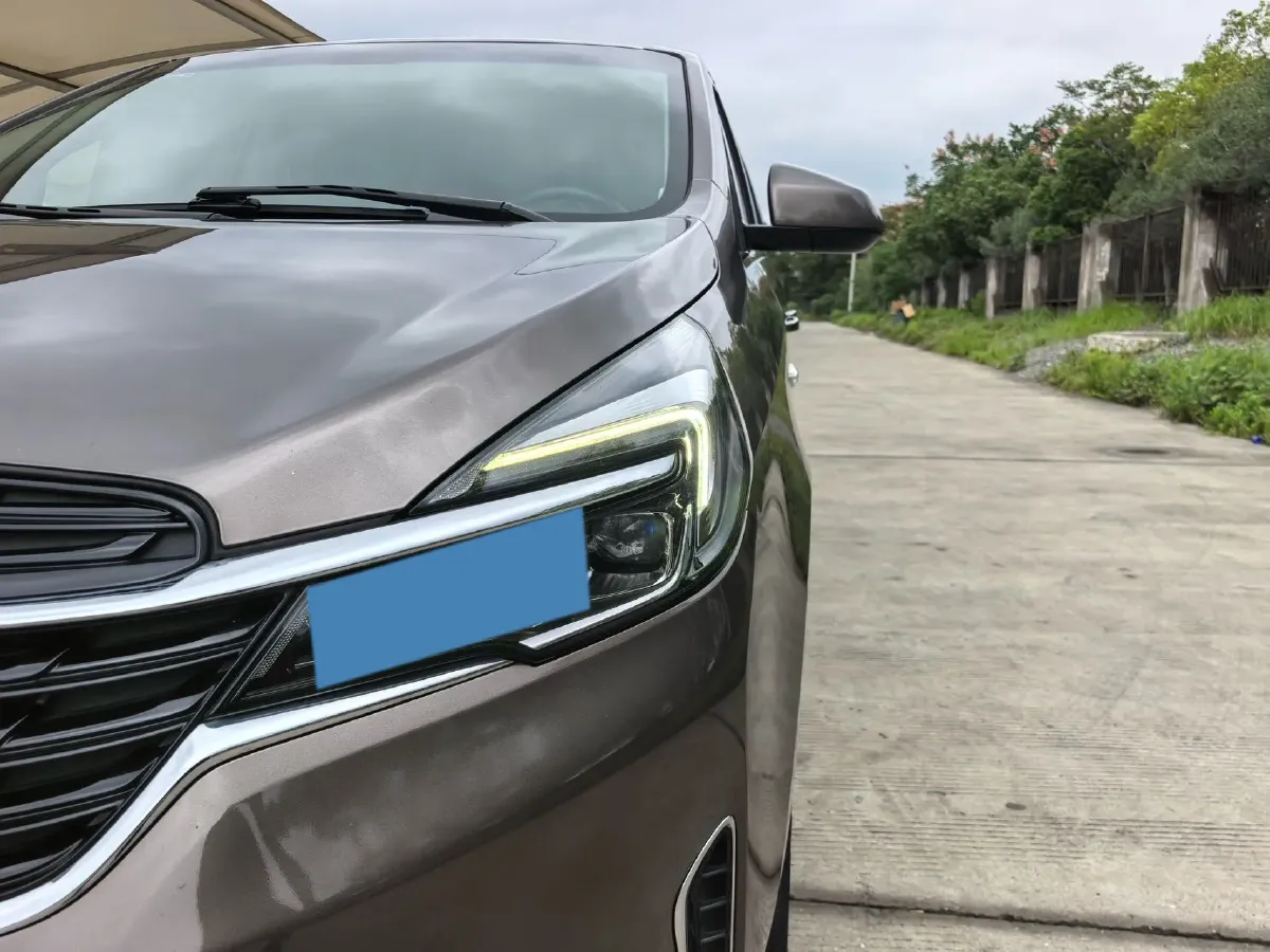 2022 Buick GL8 2.0T 237HP L4 9AT,autocango,china used car exporter,china ev exporter,chinese used car exporter,chinese used ev exporter