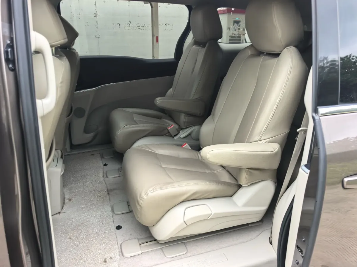 2022 Buick GL8 2.0T 237HP L4 9AT,autocango,china used car exporter,china ev exporter,chinese used car exporter,chinese used ev exporter