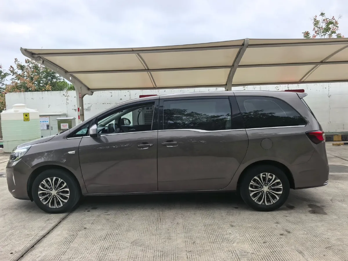 2022 Buick GL8 2.0T 237HP L4 9AT,autocango,china used car exporter,china ev exporter,chinese used car exporter,chinese used ev exporter