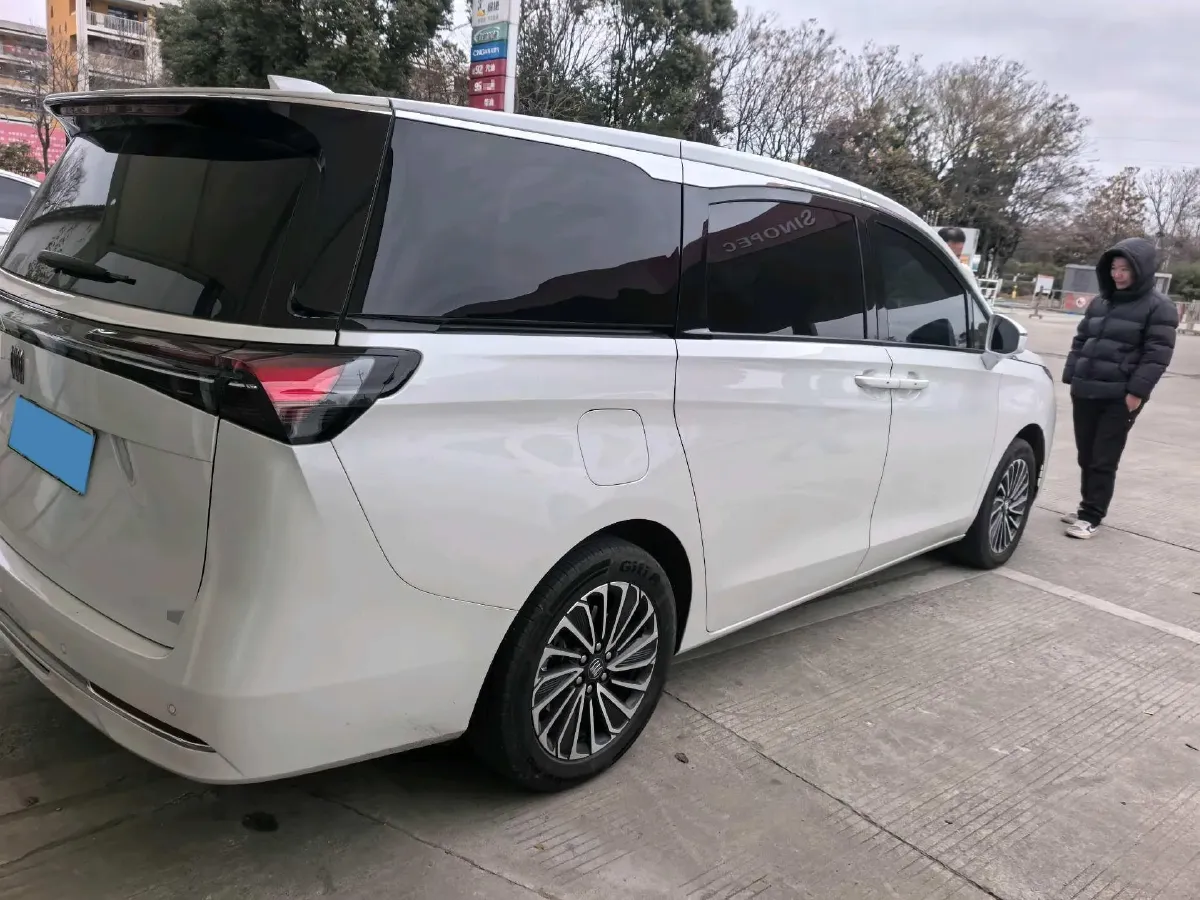 2025 Buick GL8 1.5T 180HP L4 2DHT PHEV,autocango,china used car exporter,china ev exporter,chinese used car exporter,chinese used ev exporter