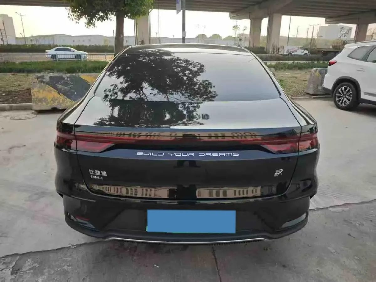 2022 Volkswagen Tiguan L 2.0T 186HP L4 7DCT,autocango,china used car exporter,china ev exporter,chinese used car exporter,chinese used ev exporter