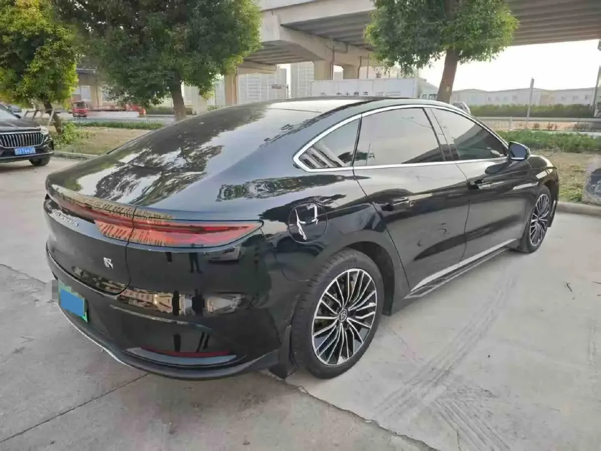 2022 Volkswagen Tiguan L 2.0T 186HP L4 7DCT,autocango,china used car exporter,china ev exporter,chinese used car exporter,chinese used ev exporter