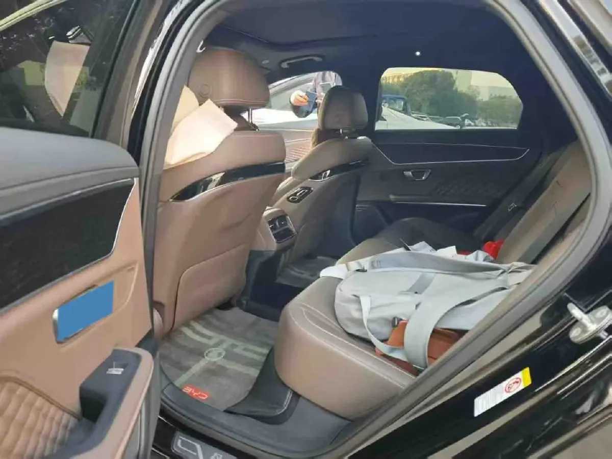 2022 Volkswagen Tiguan L 2.0T 186HP L4 7DCT,autocango,china used car exporter,china ev exporter,chinese used car exporter,chinese used ev exporter