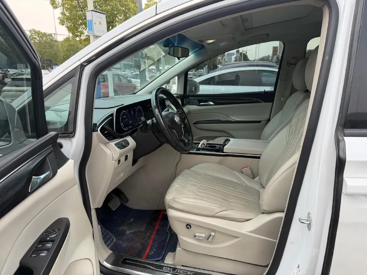 2020 Buick GL8 2.0T 237HP L4 9AT,autocango,china used car exporter,china ev exporter,chinese used car exporter,chinese used ev exporter