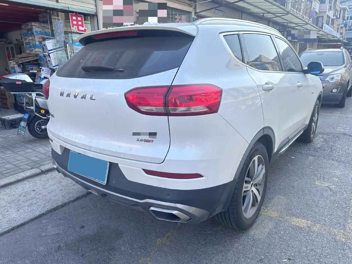 2017 Haval H6 2.0T 197HP L4 7DCT,autocango,china used car exporter,china ev exporter,chinese used car exporter,chinese used ev exporter