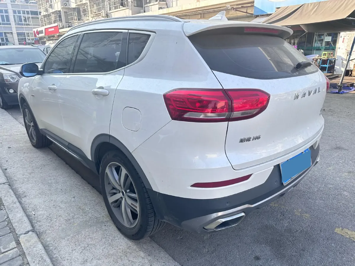 2017 Haval H6 2.0T 197HP L4 7DCT,autocango,china used car exporter,china ev exporter,chinese used car exporter,chinese used ev exporter