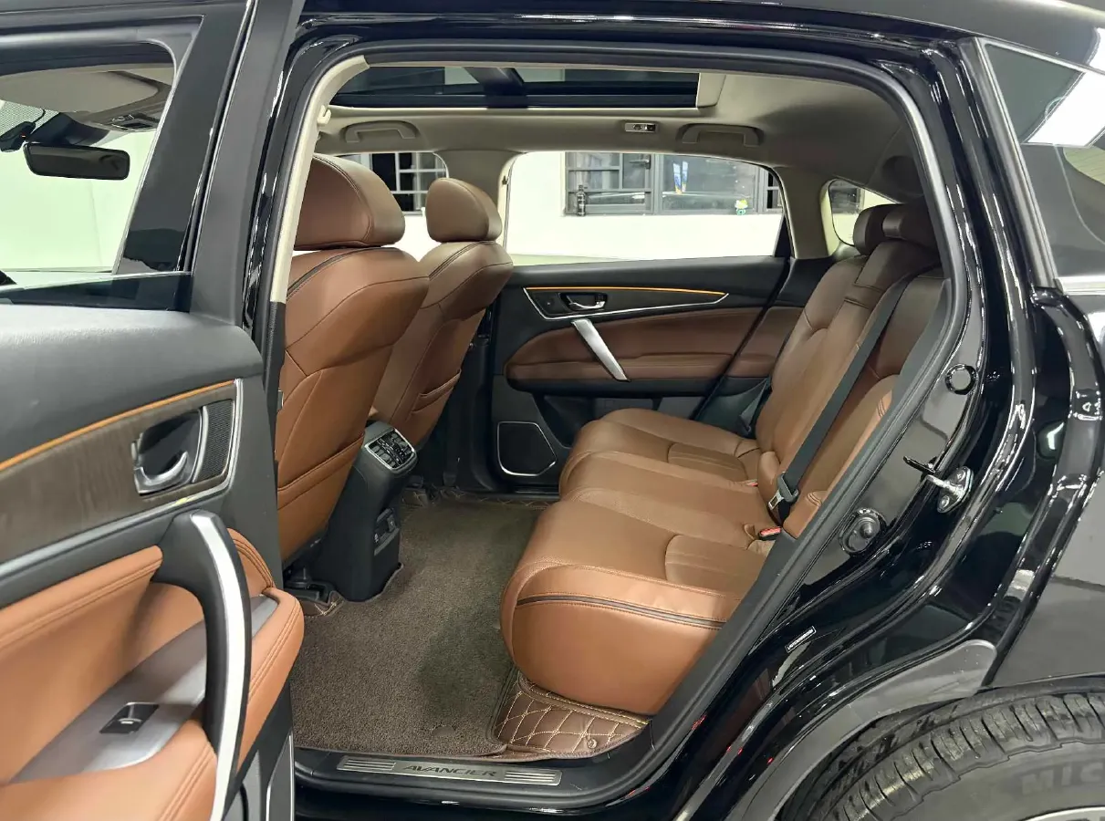 2020 Honda Avancier 2.0T 272HP L4 9AT,autocango,china used car exporter,china ev exporter,chinese used car exporter,chinese used ev exporter