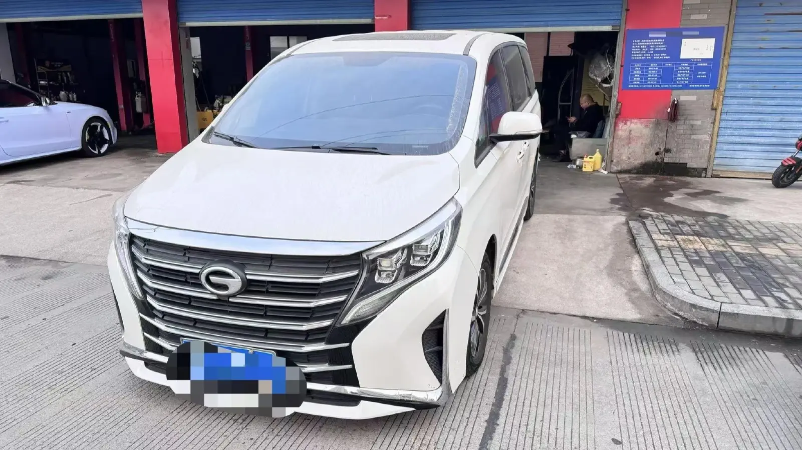 2021 GAC Trumpchi M8 2.0T 252HP L4 8AT