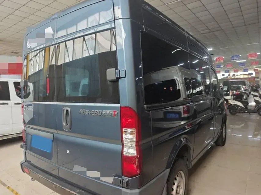 2018 DongFeng DFAC YuFeng 2.5T 136HP L4 6MT,autocango,china used car exporter,china ev exporter,chinese used car exporter,chinese used ev exporter