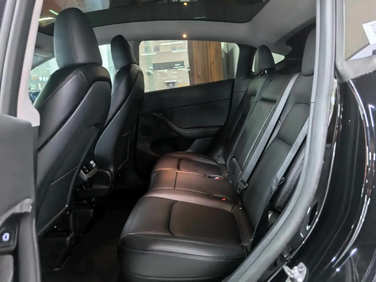 2022 Tesla Model Y BEV 60KWH,autocango,china used car exporter,china ev exporter,chinese used car exporter,chinese used ev exporter