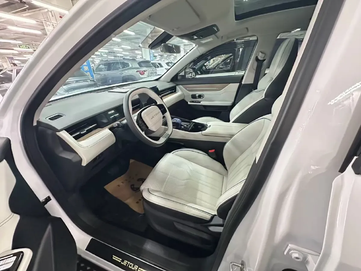 2025 Jetour DASHING 1.5T 156HP L4 6DCT,autocango,china used car exporter,china ev exporter,chinese used car exporter,chinese used ev exporter