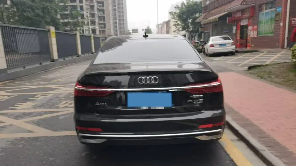 2024 Audi A6L 2.0T 245HP L4 7DCT,autocango,china used car exporter,china ev exporter,chinese used car exporter,chinese used ev exporter