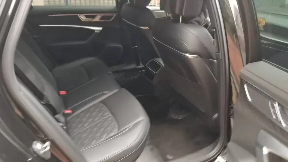 2024 Audi A6L 2.0T 245HP L4 7DCT,autocango,china used car exporter,china ev exporter,chinese used car exporter,chinese used ev exporter