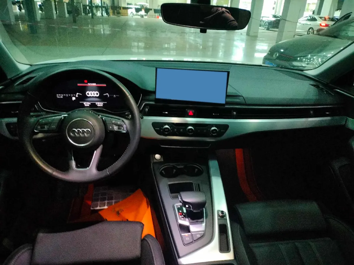 2020 Audi A4L 2.0T 190HP L4 7DCT,autocango,china used car exporter,china ev exporter,chinese used car exporter,chinese used ev exporter