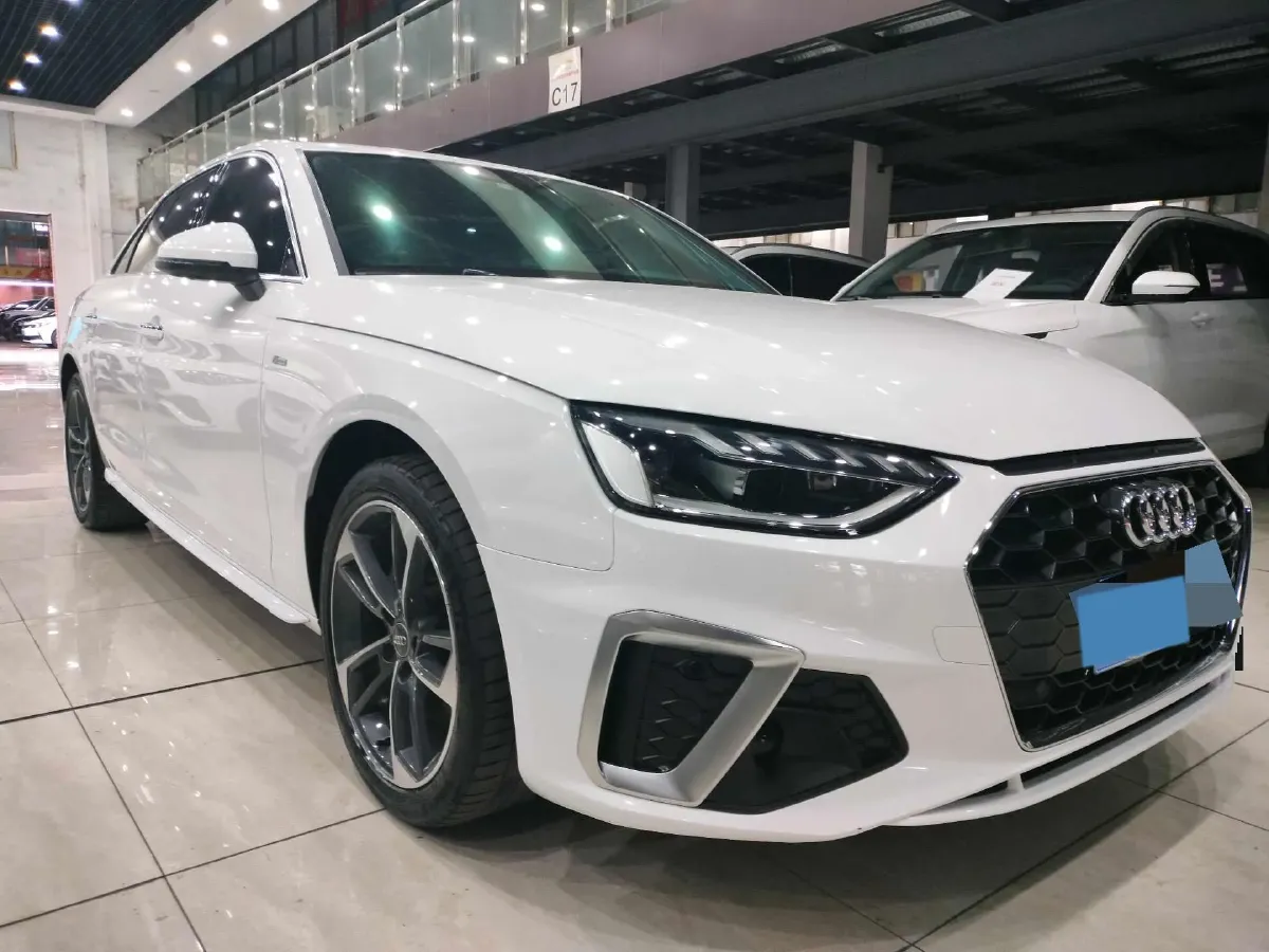 2020 Audi A4L 2.0T 190HP L4 7DCT,autocango,china used car exporter,china ev exporter,chinese used car exporter,chinese used ev exporter