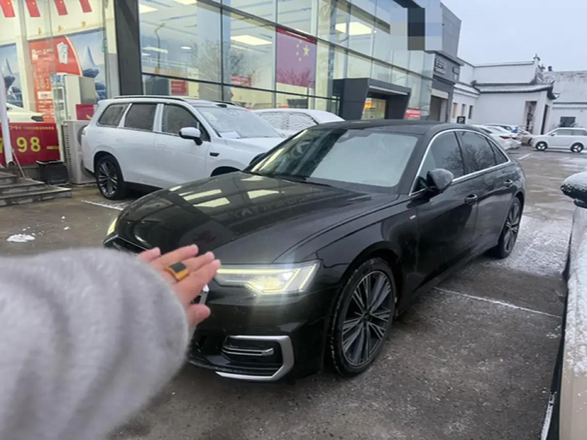 2023 Audi A6L 2.0T 245HP L4 7DCT