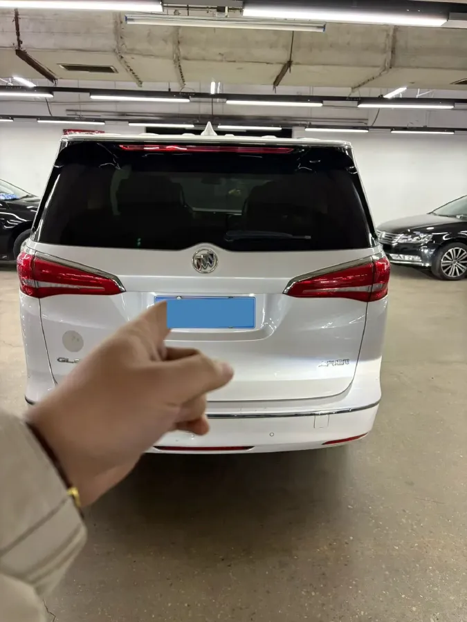 2018 Buick GL8 2.0T 260HP L4 6AT,autocango,china used car exporter,china ev exporter,chinese used car exporter,chinese used ev exporter