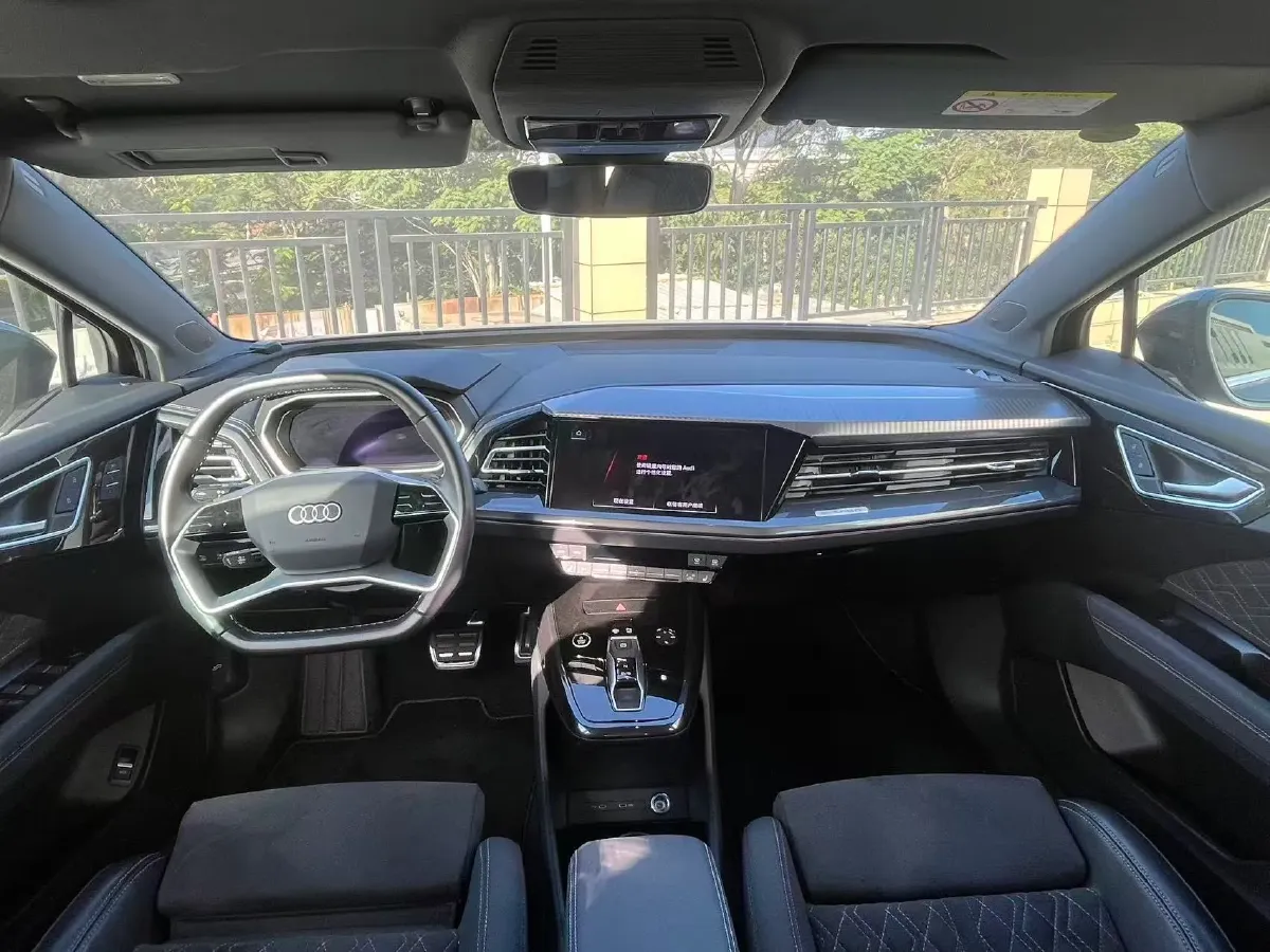 2023 Audi Q4 e-tron BEV 84.8KWH,autocango,china used car exporter,china ev exporter,chinese used car exporter,chinese used ev exporter