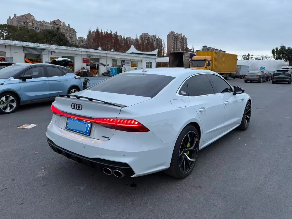 2022 Jeep Wrangler 2.0T 266HP L4 8AT,autocango,china used car exporter,china ev exporter,chinese used car exporter,chinese used ev exporter