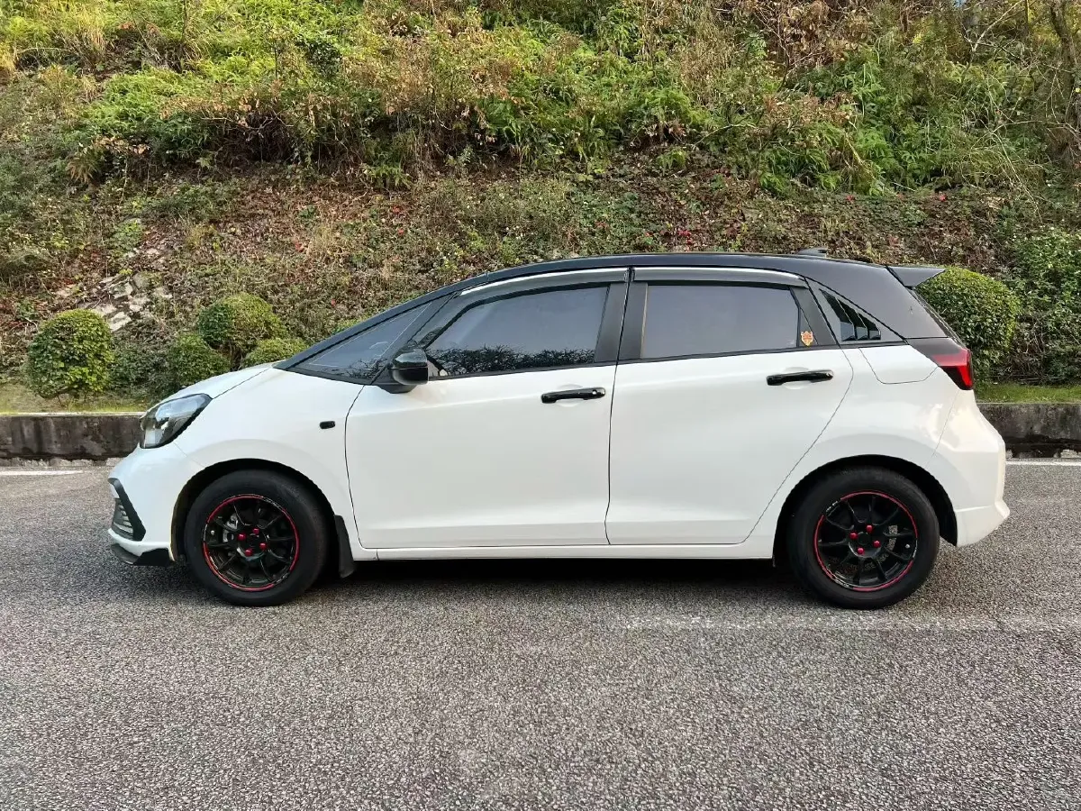 2021 Honda Fit 1.5L 131HP L4 CVT,autocango,china used car exporter,china ev exporter,chinese used car exporter,chinese used ev exporter