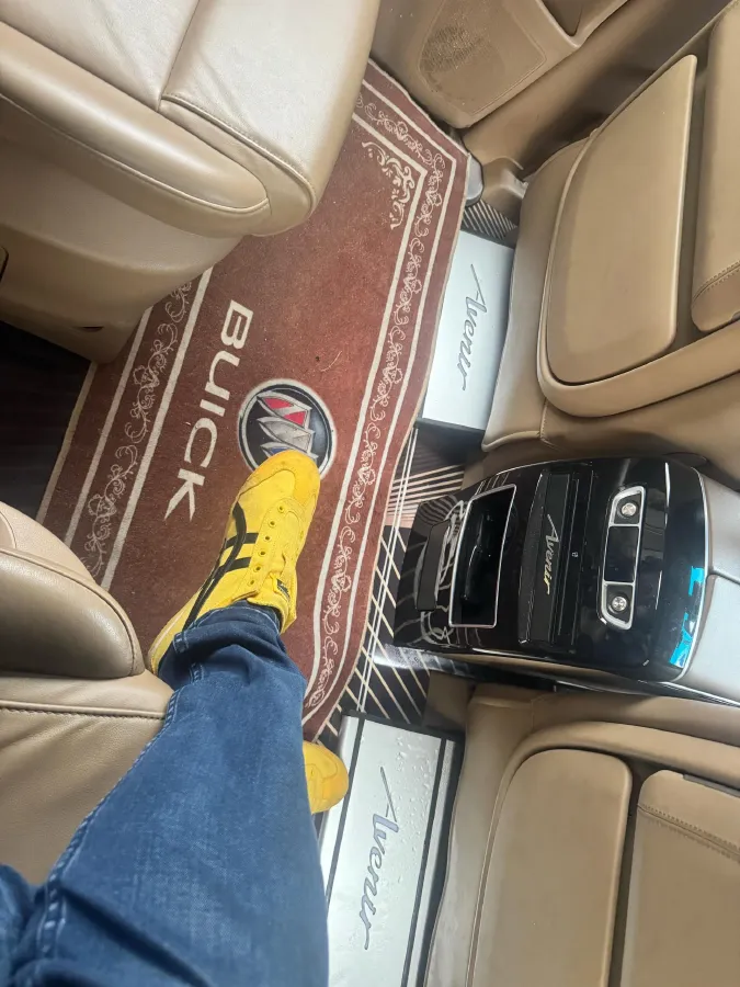 2021 Buick GL8 2.0T 237HP L4 9AT,autocango,china used car exporter,china ev exporter,chinese used car exporter,chinese used ev exporter