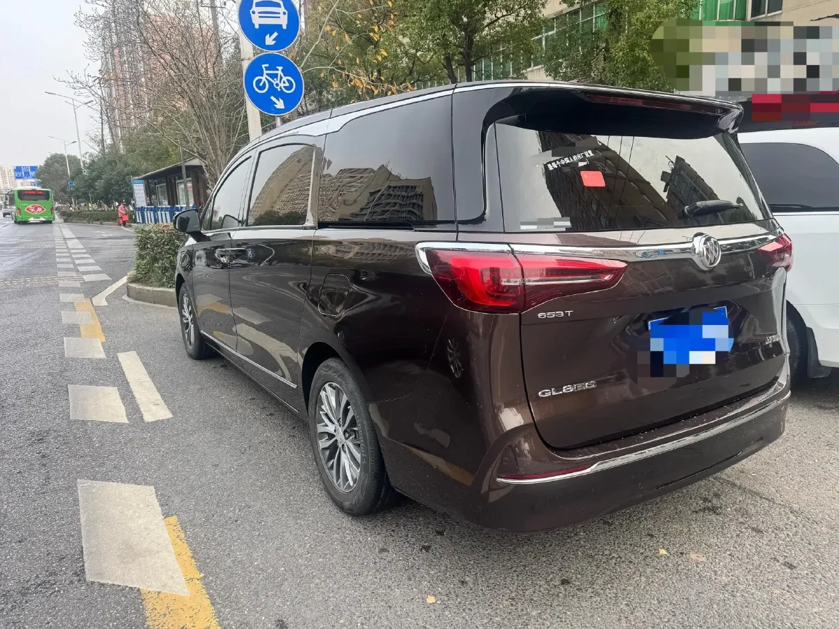 2021 Buick GL8 2.0T 237HP L4 9AT,autocango,china used car exporter,china ev exporter,chinese used car exporter,chinese used ev exporter