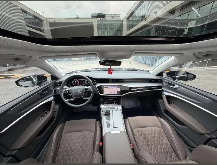 2022 Cadillac XT6 2.0T 237HP L4 9AT,autocango,china used car exporter,china ev exporter,chinese used car exporter,chinese used ev exporter