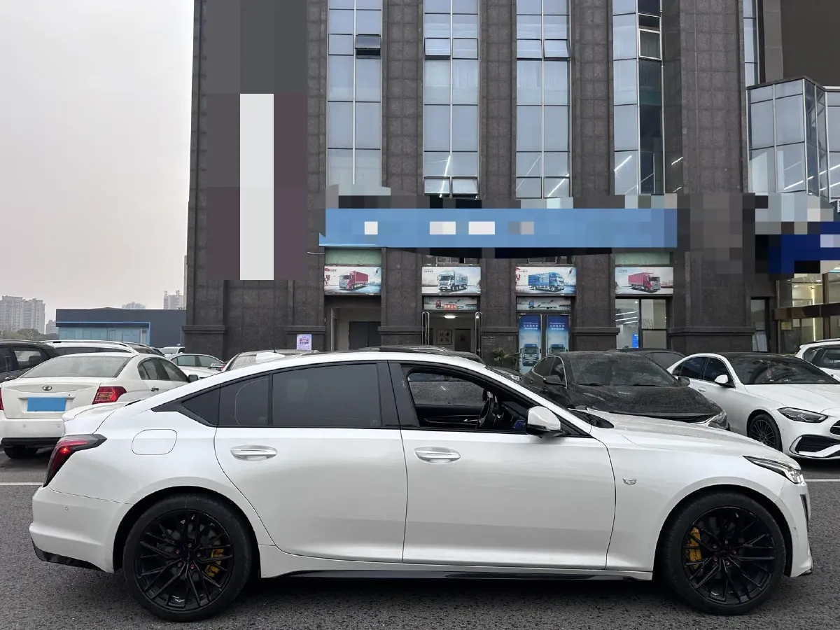 2023 Cadillac CT5 2.0T 237HP L4 10AT,autocango,china used car exporter,china ev exporter,chinese used car exporter,chinese used ev exporter