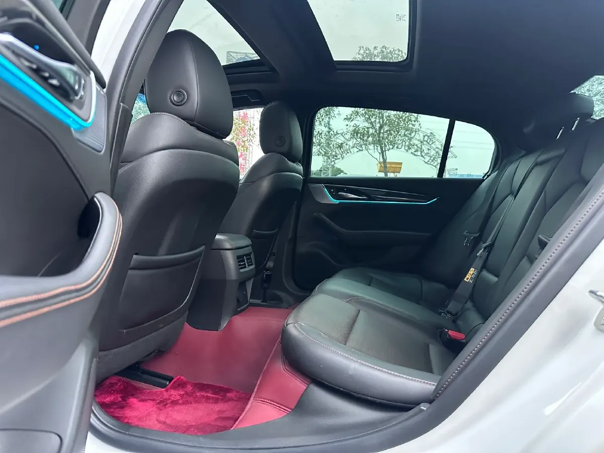 2023 Cadillac CT5 2.0T 237HP L4 10AT,autocango,china used car exporter,china ev exporter,chinese used car exporter,chinese used ev exporter