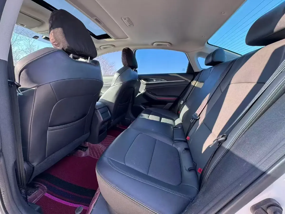 2020 ChangAn Eado 1.6L 128HP L4 5MT,autocango,china used car exporter,china ev exporter,chinese used car exporter,chinese used ev exporter