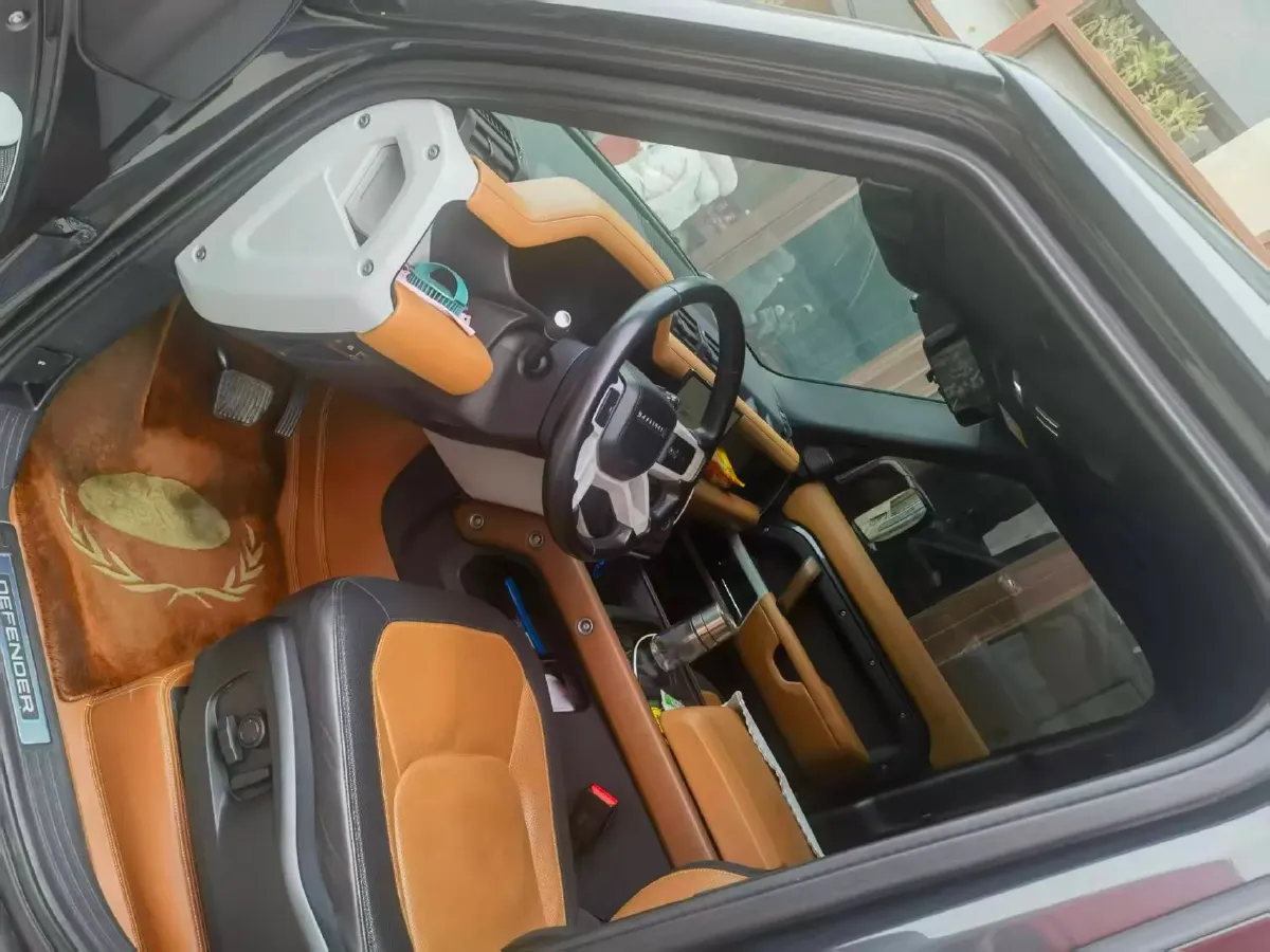 2023 Land Rover Defender 3.0T 400HP L6 8AT,autocango,china used car exporter,china ev exporter,chinese used car exporter,chinese used ev exporter
