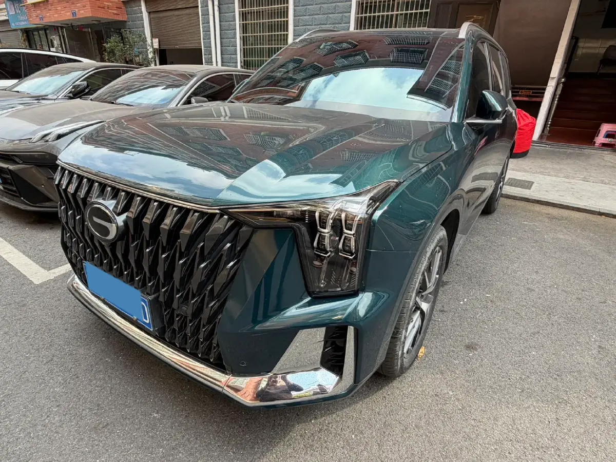 2022 GAC Trumpchi GS8 2.0T 190HP L4 E-CVT Hybrid