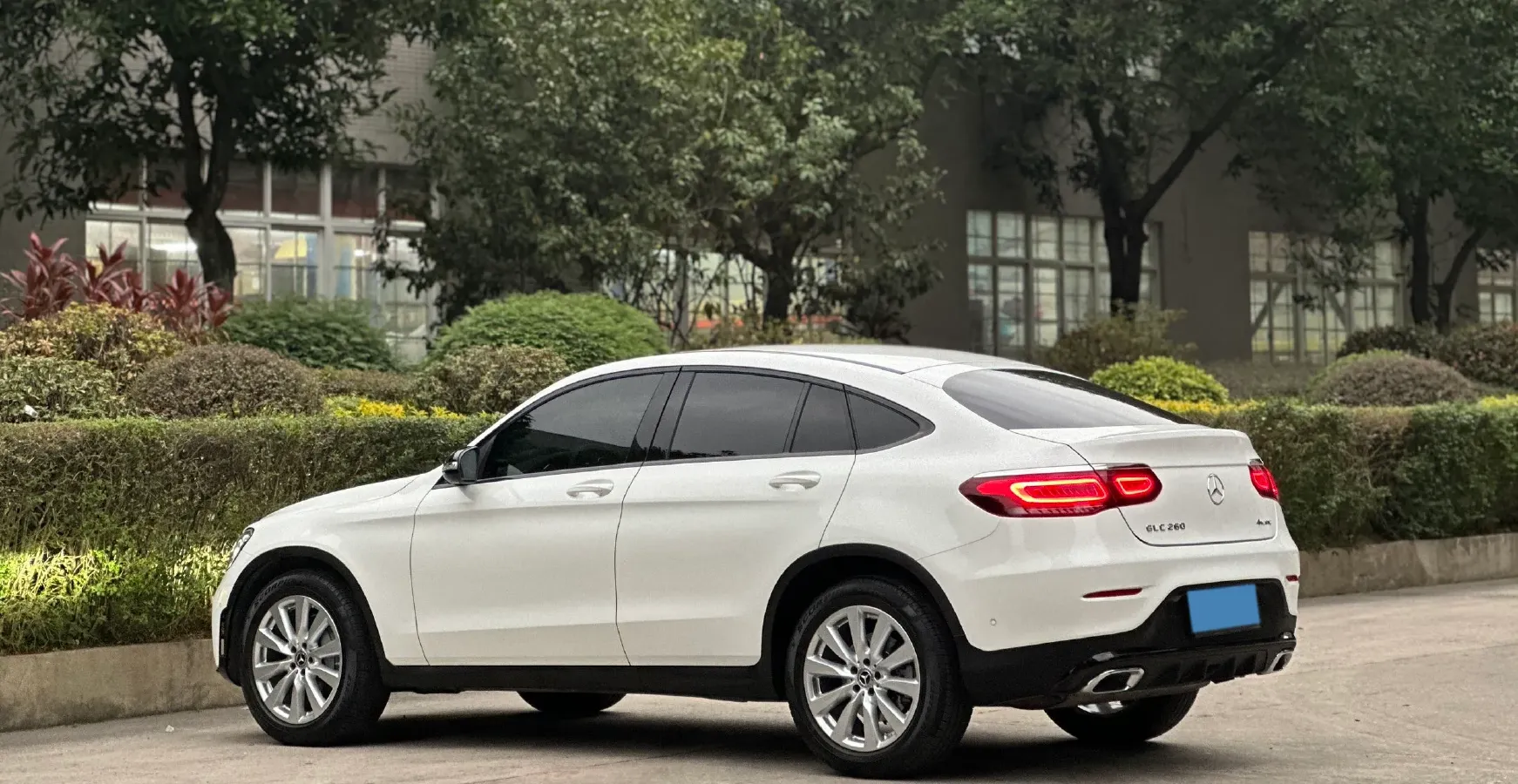 2020 Mercedes-Benz GLC Coupe 2.0T 197HP L4 9AT,autocango,china used car exporter,china ev exporter,chinese used car exporter,chinese used ev exporter