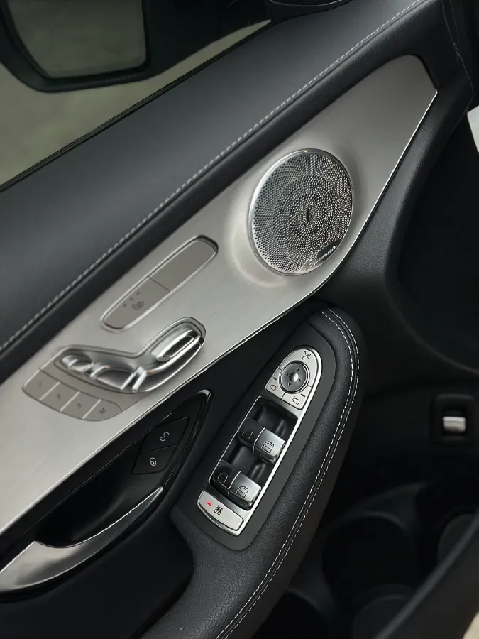 2020 Mercedes-Benz GLC Coupe 2.0T 197HP L4 9AT,autocango,china used car exporter,china ev exporter,chinese used car exporter,chinese used ev exporter