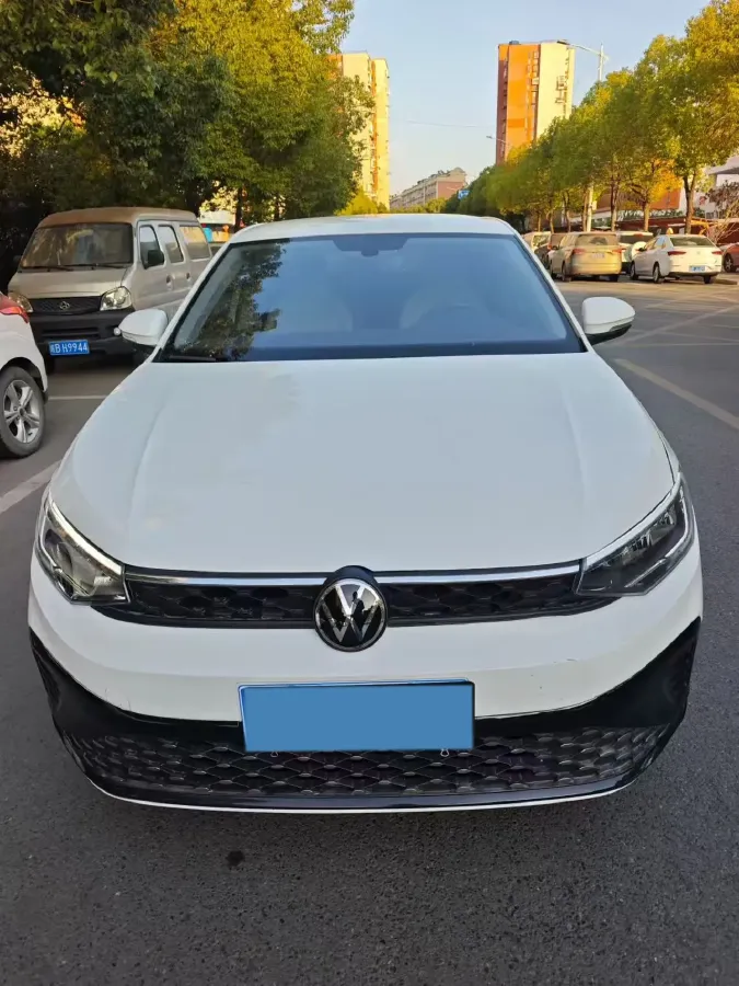 2025 Ruichi Auto EC75 BEV 41.85KWH,autocango,china used car exporter,china ev exporter,chinese used car exporter,chinese used ev exporter