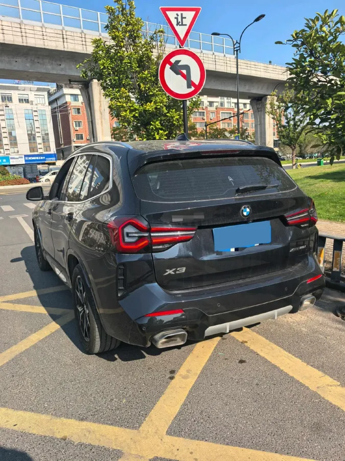 2022 BMW X3 2.0T 184HP L4 8AT,autocango,china used car exporter,china ev exporter,chinese used car exporter,chinese used ev exporter