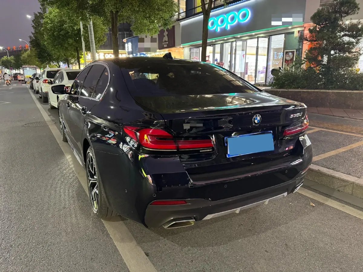2022 BMW 5 Series 2.0T 252HP L4 8AT,autocango,china used car exporter,china ev exporter,chinese used car exporter,chinese used ev exporter