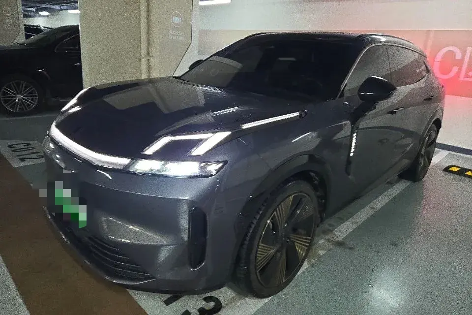 2023 LYNK&CO 08 EM-P 1.5T 163HP L4 3DHT PHEV 39.6KWH