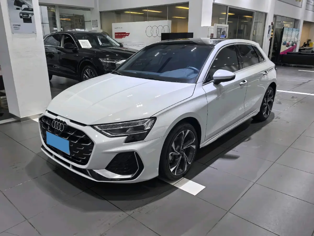2025 Audi A3 1.5T 160HP L4 7DCT